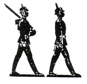 2 Soldaten Offizier/Soldat mit Gwehr über Schulter ( Pickelhaube ) ca 50mm
